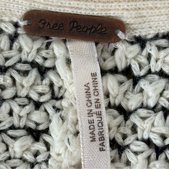 Free People Knit Hooded Fringe Cardigan‎ Sweater Ivory Black – Size M - Picture 11 of 13